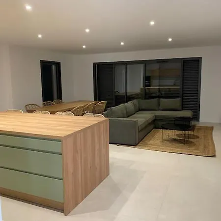 140 M2 Avec Piscine Chauffee * Ghisonaccia